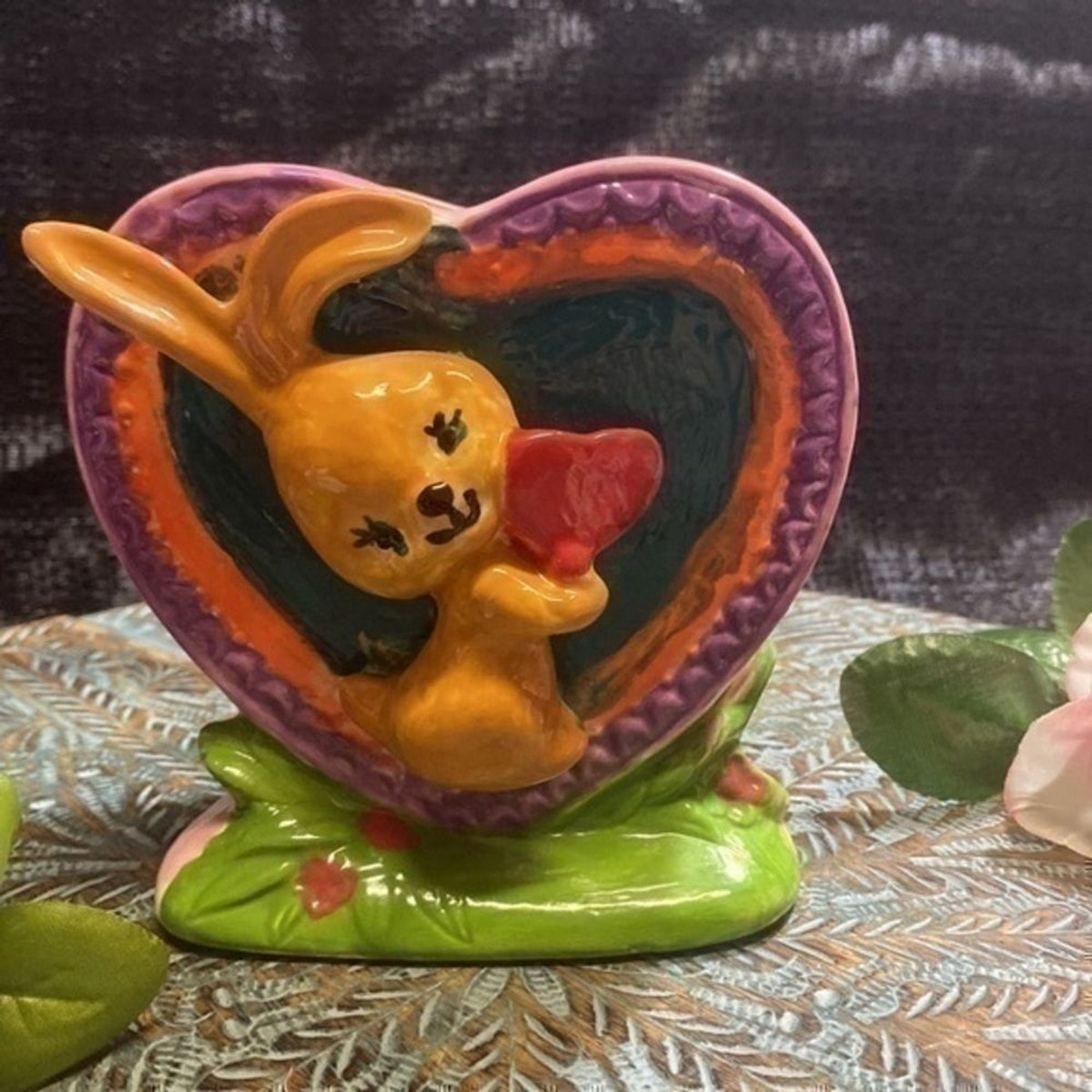 Hand Painted Flower Floral Vase 3D Bunny Holding Red Heart # 6322