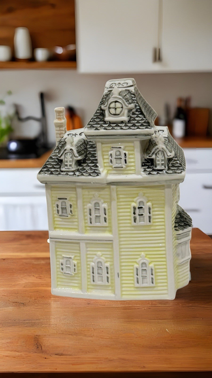 Victorian House Cookie Jar Yellow Ceramic Home Collectible Kitchen Storage