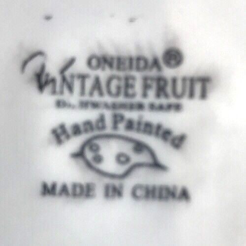 Oneida "VINTAGE FRUIT" Hand Painted Dinnerware Collection