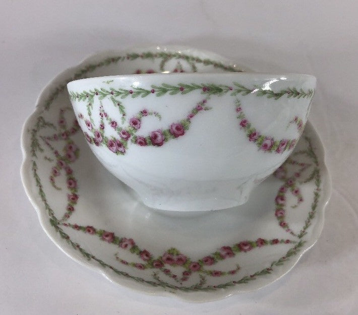 Vintage KPM Germany Dinnerware Chinaware Collection "Roses 45"