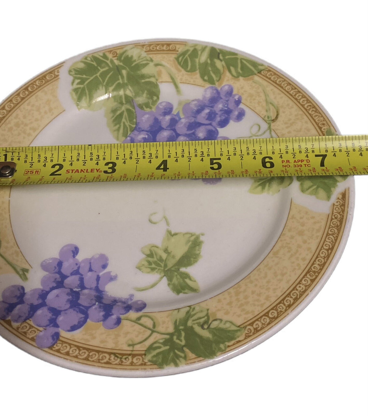 Gibson Designs FRUIT GROVE 4-Salad Plates Dessert Dish Grapes Leaves