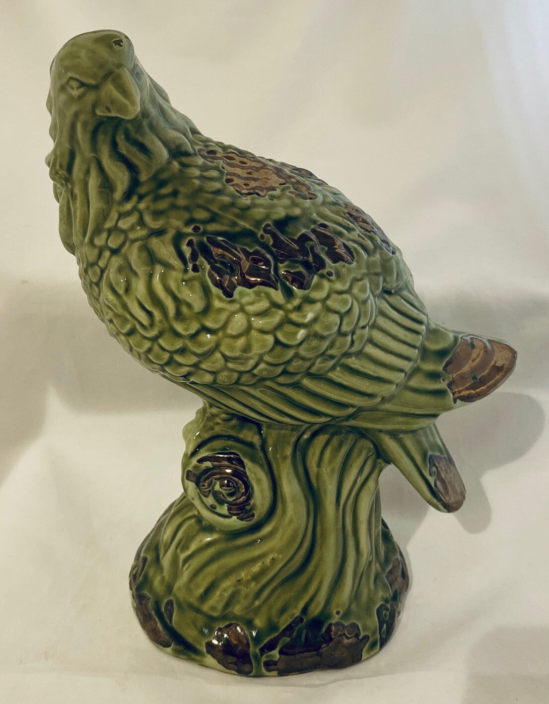 Rustic Green Ceramic Country Bird Perched on Branch Statue Home Decor Accent 10"