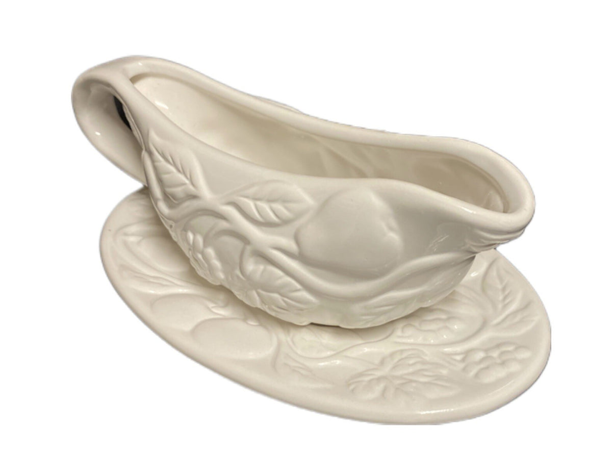 Vintage Oneida Gravy Boat & Underplate ChATEAU HARVEST White Embossed Fruits