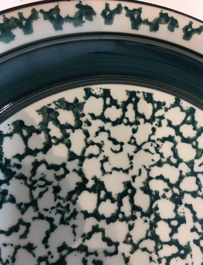 Tienshan COUNTRY CROCK 2-Dinner Plates Stoneware Sponge Dark Green Oven to Table