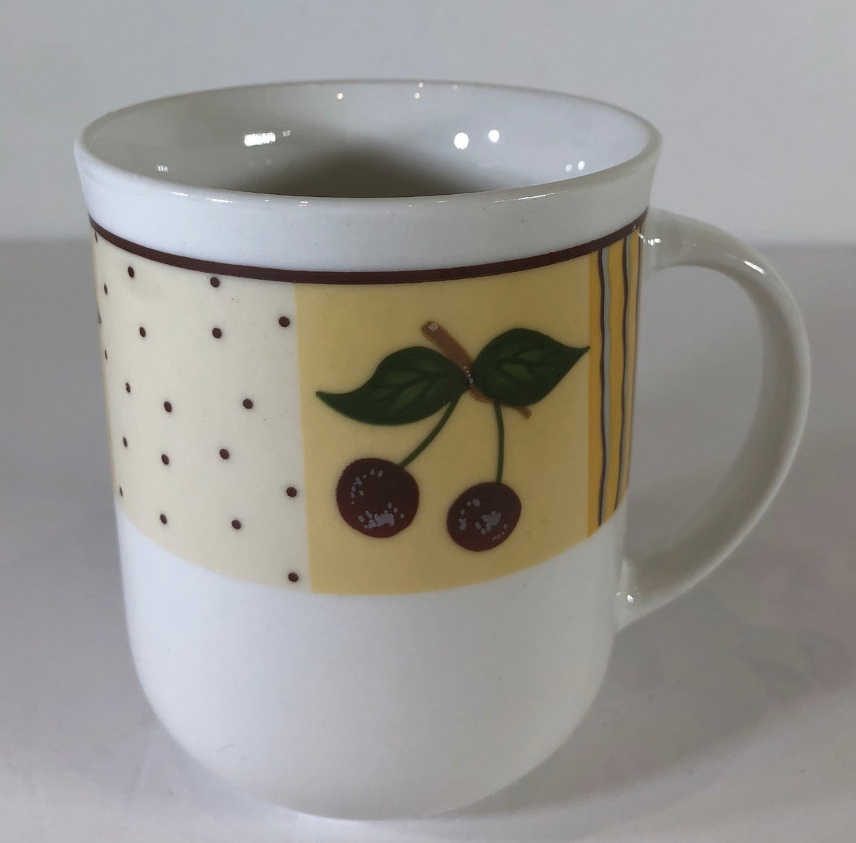 Daily Dinning CHERRY ROYALE Stoneware Dinnerware Collection