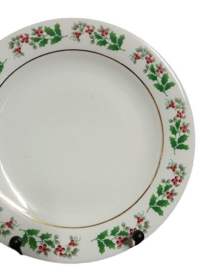 Gibson Everyday CHRISTMAS CHARM 4-Salad Plates 7" D Holly Berry Charm Dessert