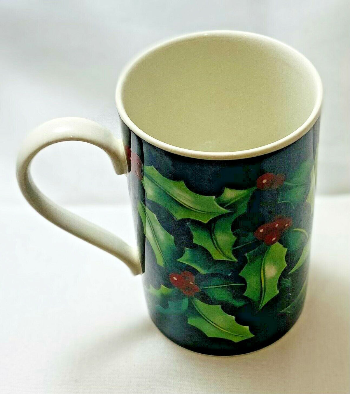 Dunoon Caroline Bessey Stoneware Mug Christmas Flowers Holly Scotland 8 Oz. Cup