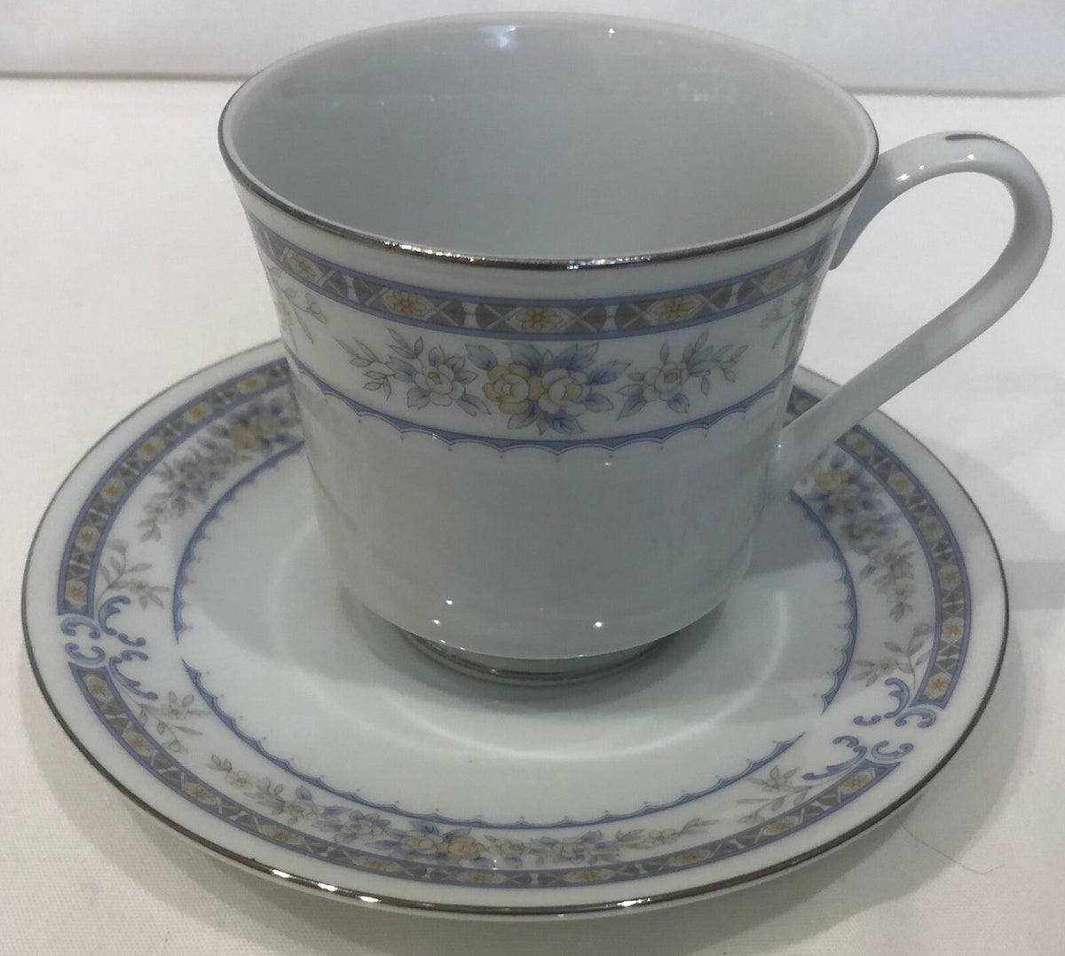 The Sakurai GARDEN Japan Fine Porcelain China Designer Collection Dinnerware