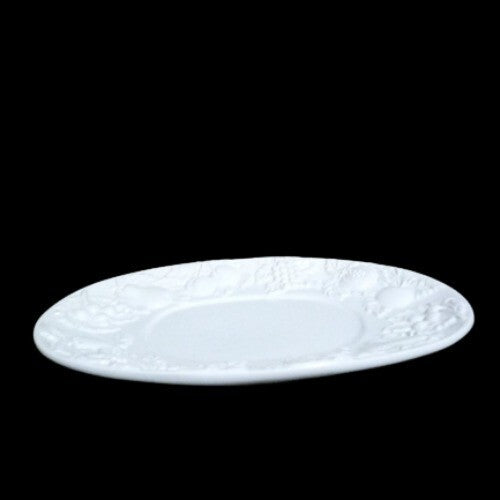 Gibson Designs GRACIOUS GATHERING Gravy Boat & Underplate 7 ¾”D White Embossed