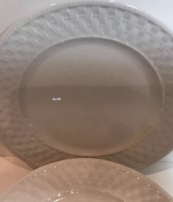 Oneida Wicker Set of 4 Salad Plates White Basketweave Stoneware
