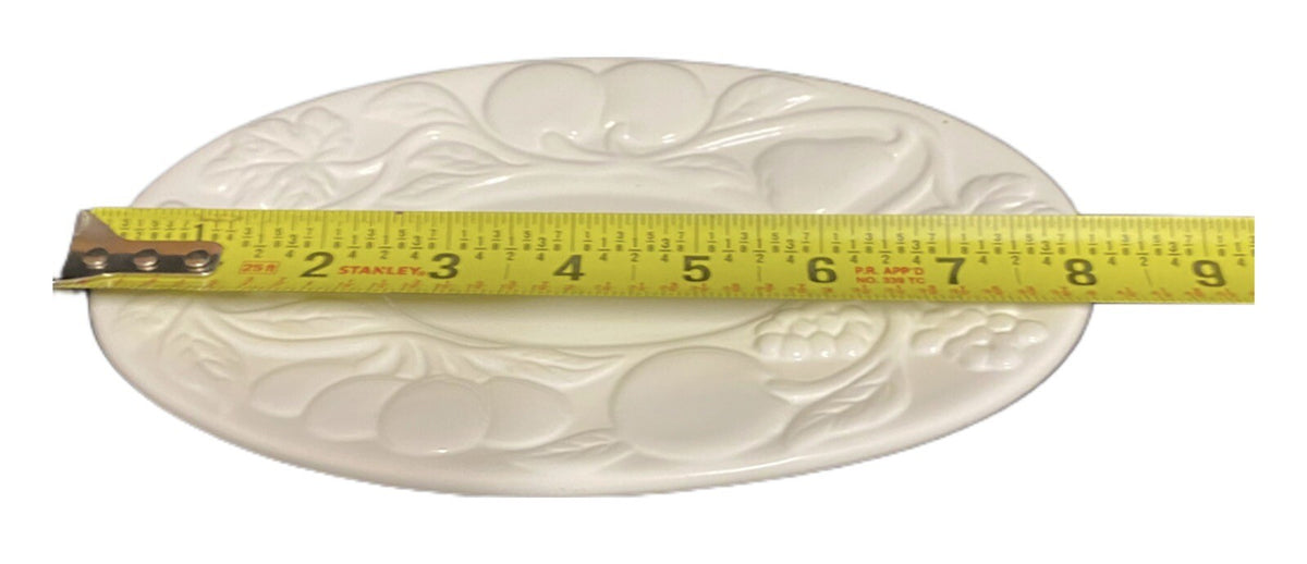 Vintage Oneida Gravy Boat & Underplate ChATEAU HARVEST White Embossed Fruits