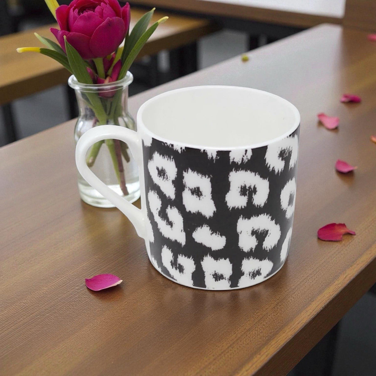 PORTOBELLO Inspire Fine Bone China Mug Leopard Skin Black White Abstract 16oz