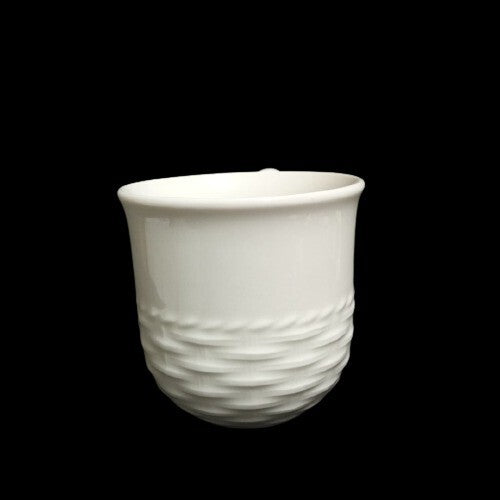Gibson Designs SARASOTA 4-Flat Cups & 4 Saucers 7 Oz White Embossed Basketweave