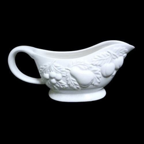 Gibson Designs GRACIOUS GATHERING Gravy Boat & Underplate 7 ¾”D White Embossed