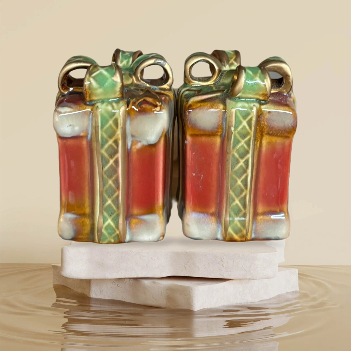Christmas Salt Pepper Shakers Gift Packages Drip Glaze Ceramic Presents Vintage 