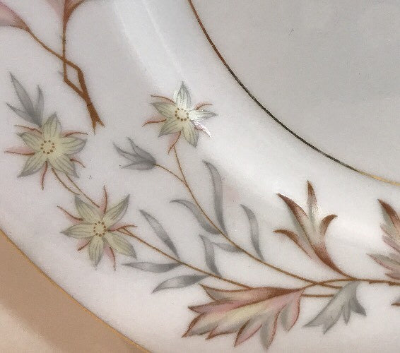 Harmony House Woodhue Fine China 16 Piece Set & 1 Oval Serving Bowl Japan