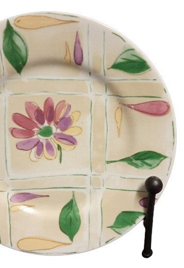 Gibson SABRINA 4-Salad Plates 7 ½” D Flowers Petals & Green Leaves Dessert Dish