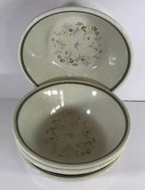 Royal Doulton UPLANDS S1026 (Oven Safe) England Lambethware Stoneware Collection