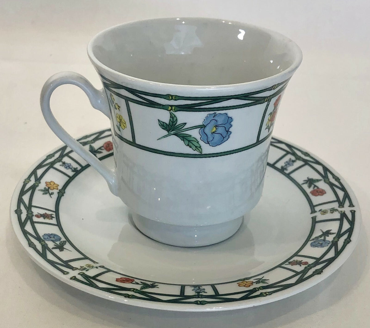 Lynn's China MAYFLOWER Dinnerware Collection
