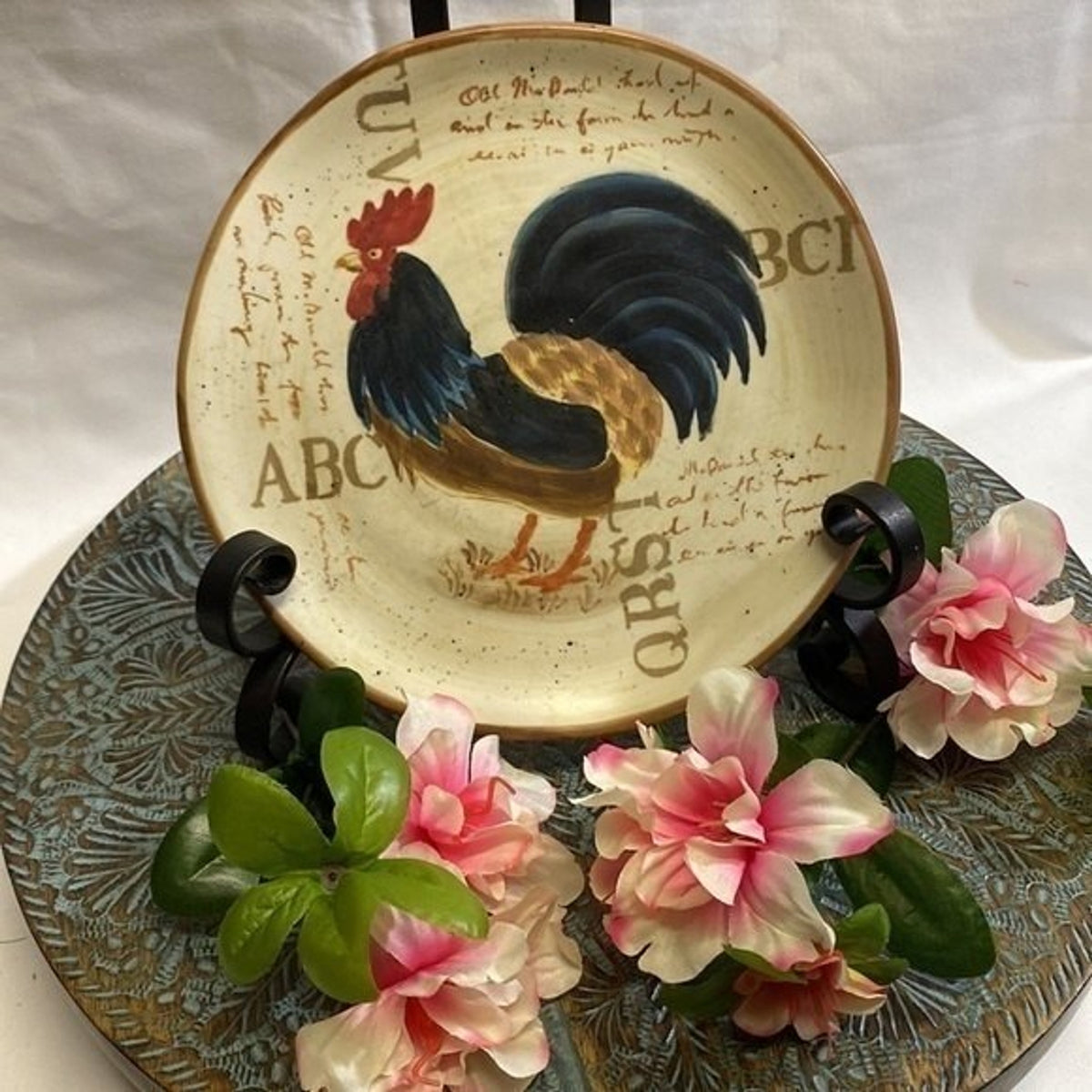 Vintage Rooster 4 Brown Beige Salad/Dessert Free Form Ceramic Plates 8 1/4”D