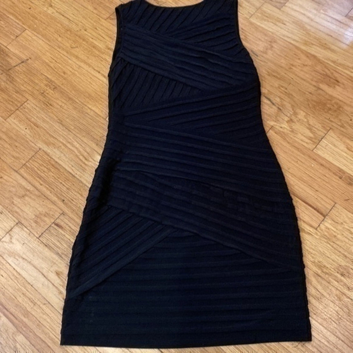 Calvin Klein textured black sleeveless sheath dress Size Small