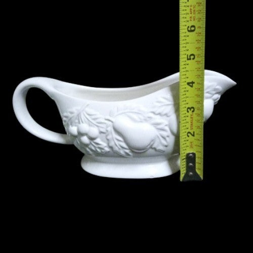 Gibson Designs GRACIOUS GATHERING Gravy Boat & Underplate 7 ¾”D White Embossed