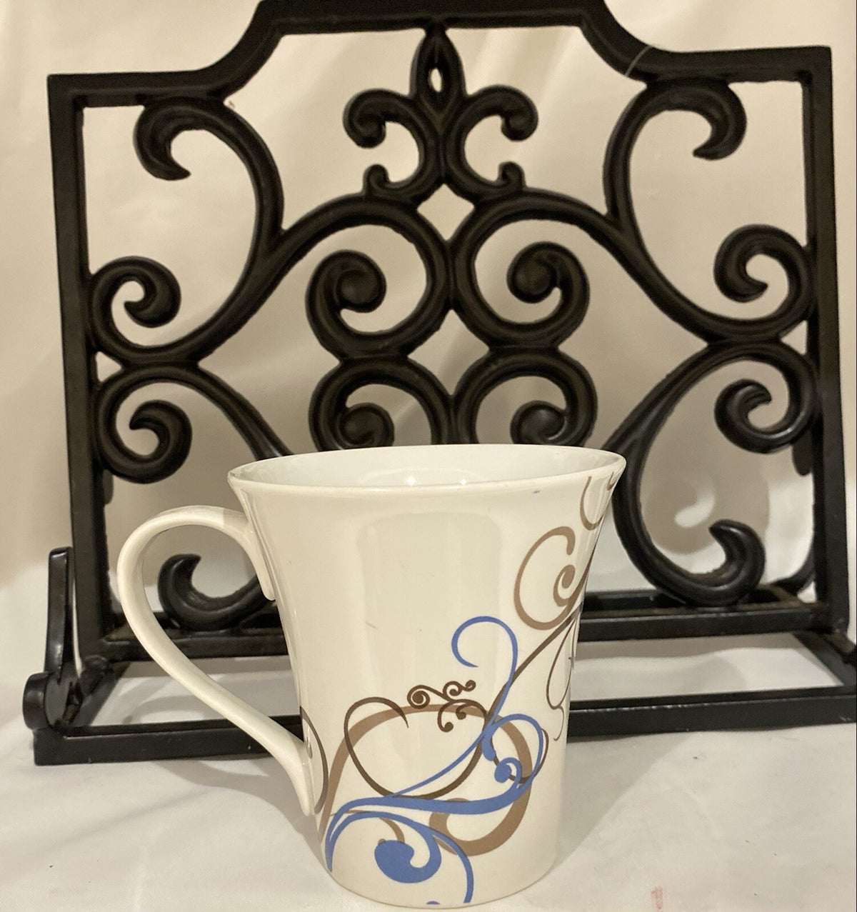 Coventry CHOCO SCROLL 4- Fine China Coffee Mugs Porcelain  (PTS) Int'l. Tea Cups
