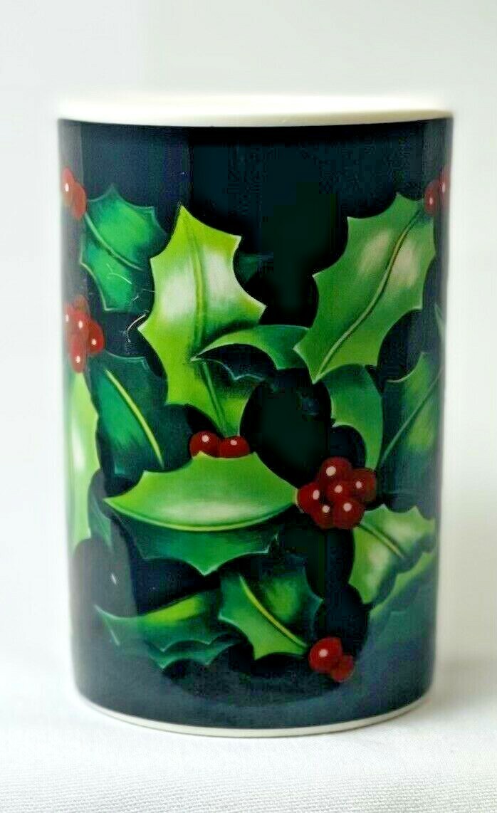 Dunoon Caroline Bessey Stoneware Mug Christmas Flowers Holly Scotland 8 Oz. Cup
