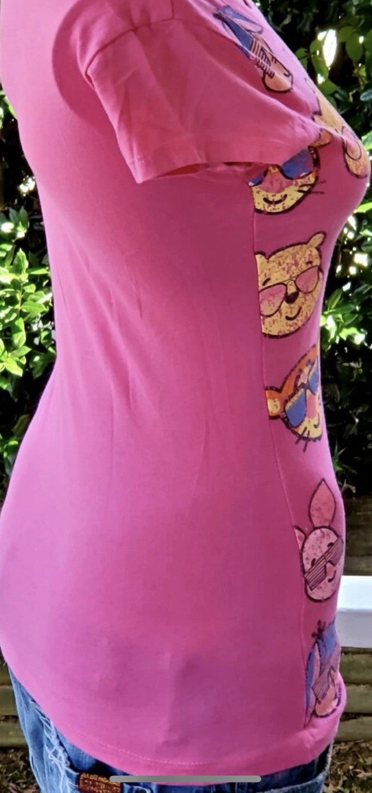 Disney Winnie the Pooh Pink Tee S Junior Piglet Eeyore Tigger Sunglasses