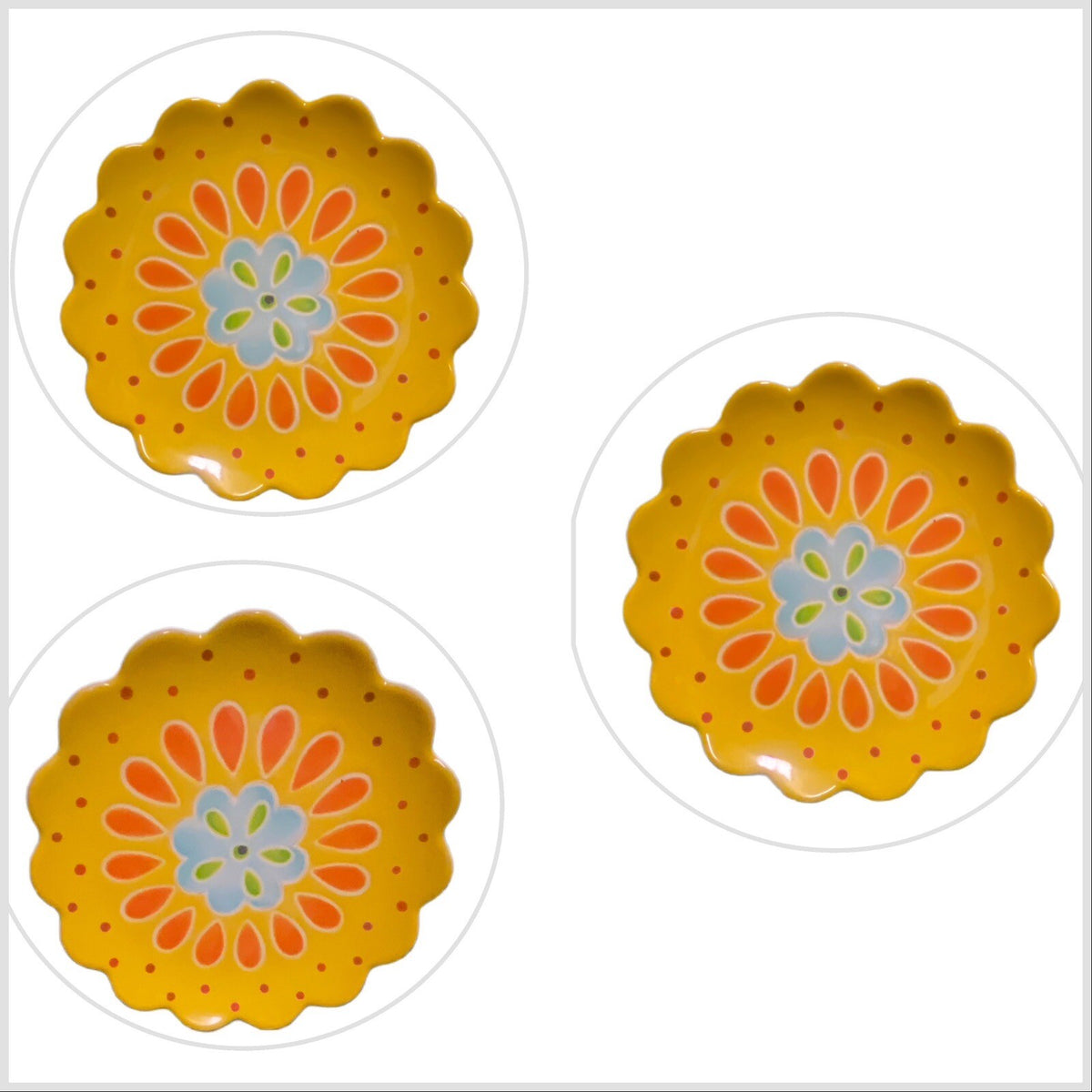 LAURIE GATES  3-Salad Plates Melamine Scalloped Flower Shaped Dessert Dish