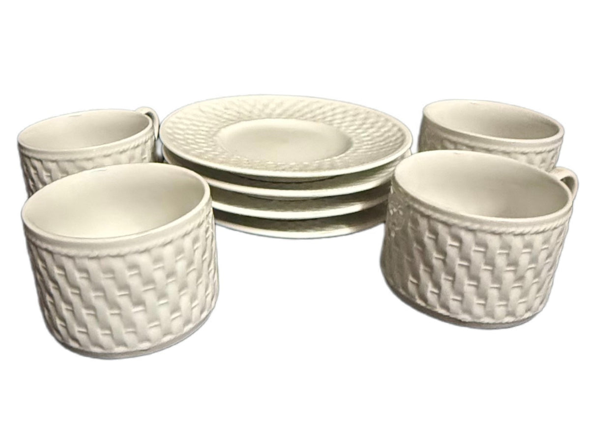 Oneida Gourmet Collection Wicker Set of 4 Cups & Saucers White Basket Weave