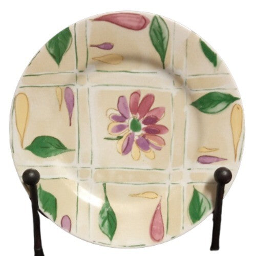 Gibson SABRINA 4-Salad Plates 7 ½” D Flowers Petals & Green Leaves Dessert Dish
