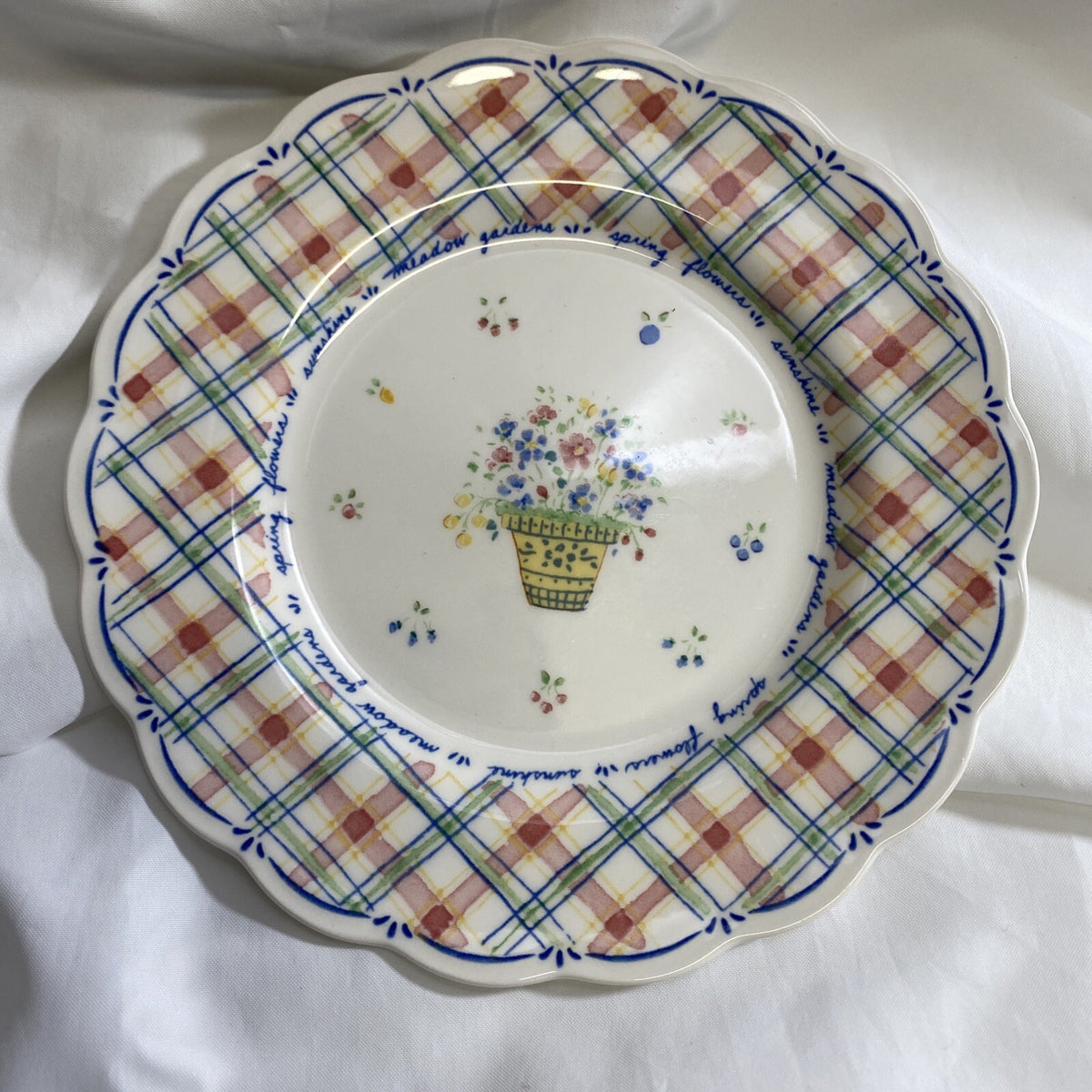 Nikko DENA'S GARDEN Salad Plate Floral Plaid 1998 Japan Freezer Oven Safe 8" D