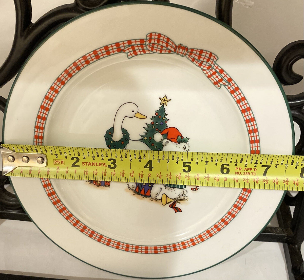 Vintage Holiday Memories Anchor Dinnerware 7-Salad Plates Christmas Bear
