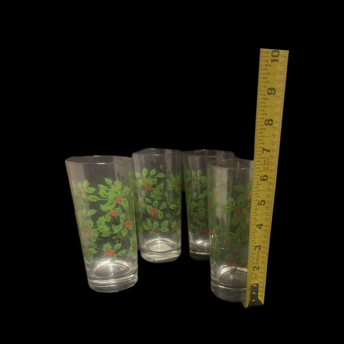 Greenbrier International 4-HOLLY BERRY Glasses Tea Water Juice 15.75 Fl. Oz