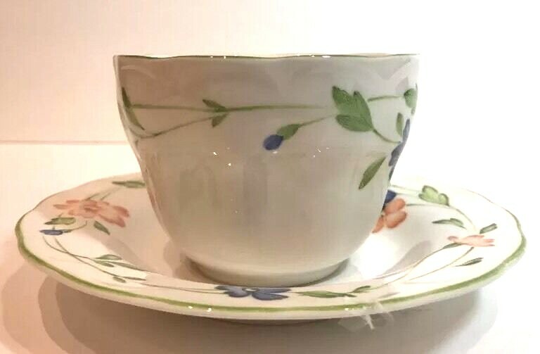 Nikko BORDEAUX 4-Cups 4 Saucers Provincial Designs Japan Blue Orange Flowers