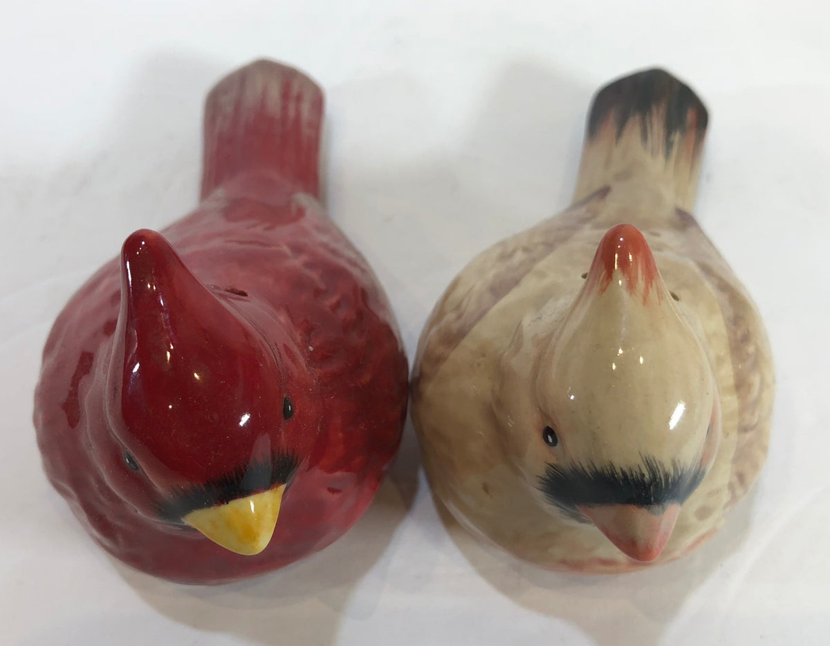 Salt & Pepper Shakers Kitchenware Dinning Table Collection Collectibles