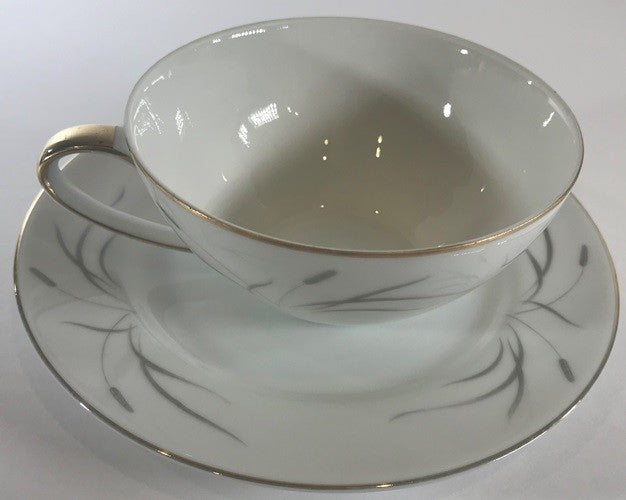 Mikas DUSK BREEZE Jyoto Japan # 8204 Mid-Century Fine China Collection Gold Trim