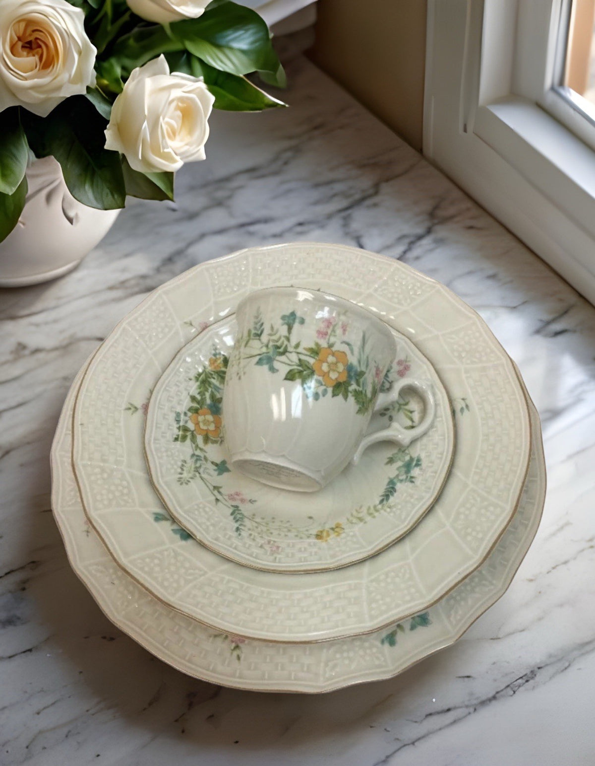 Mikasa Greensboro Ivory D1053 15-Pc Dinnerware Set – 3 Place Settings