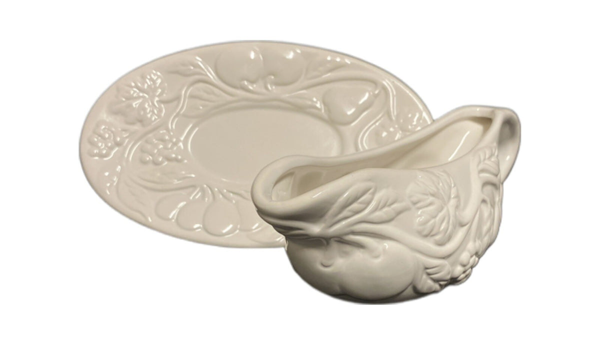 Vintage Oneida Gravy Boat & Underplate ChATEAU HARVEST White Embossed Fruits