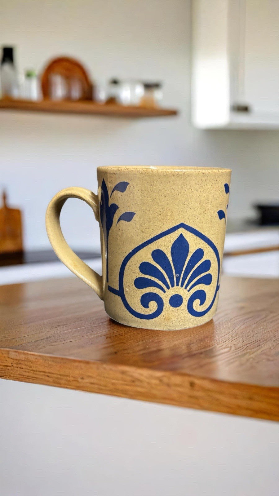 McClaggan Smith 2-Mugs Jamestown Scotland Speckled Stoneware Blue Cups Design
