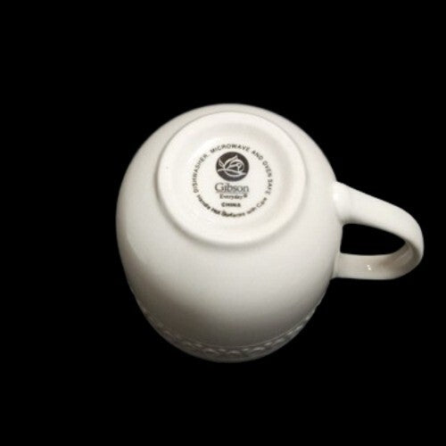 Gibson Designs WHITE DIAMONDS 2-Cups 10 oz White Embossed Oval Diamond Design