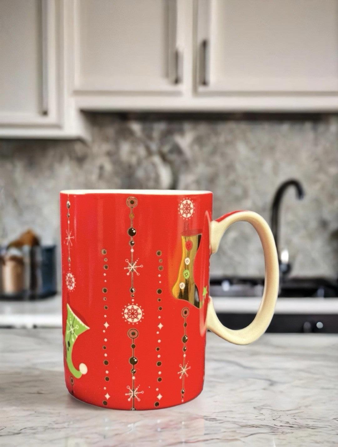Starbucks Holiday Mug 2006 Christmas 14 oz Elf Shoe Red Snowflake Coffee Cup