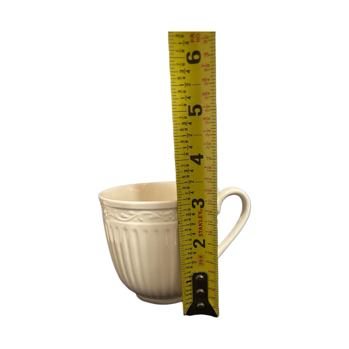 Mikasa Italian Countryside 4-Cups and 4-Saucers DD900 Ivory