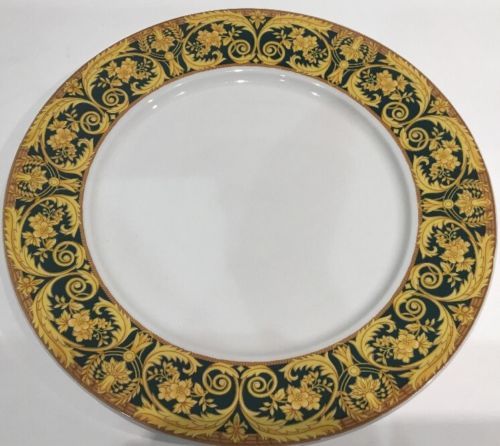 Lynn's "VALETTA"  Fine China Dinnerware Collection (Green)