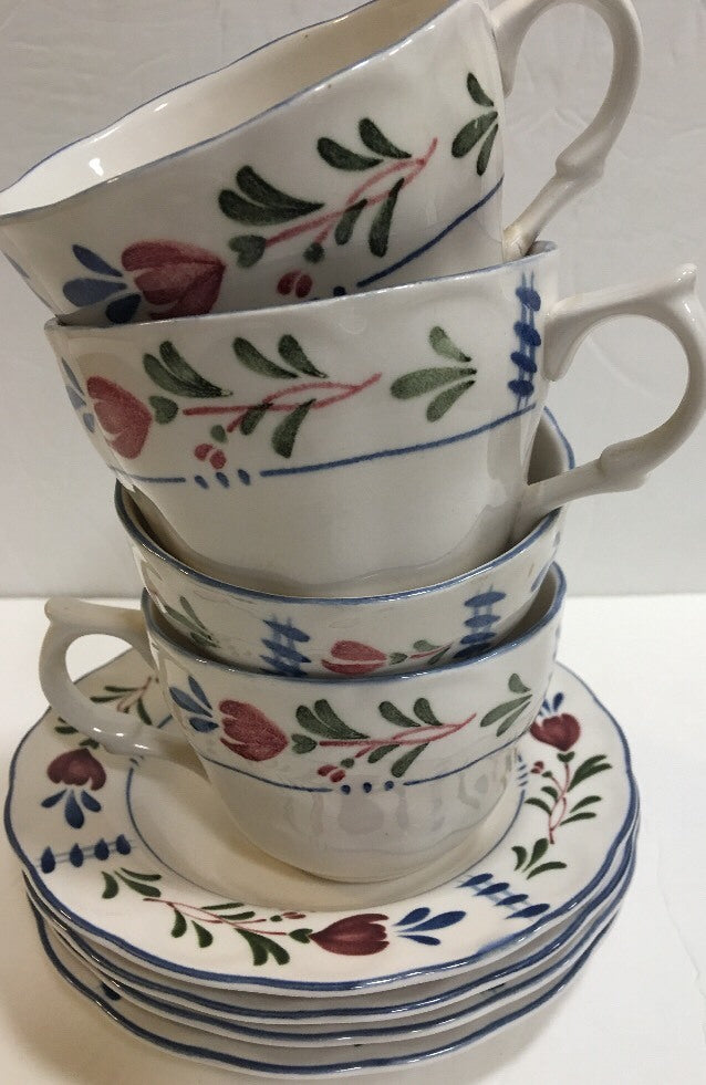 Nikko Provincial Avondale Set of 4  White Cup & Saucer Red With Blue Flowers