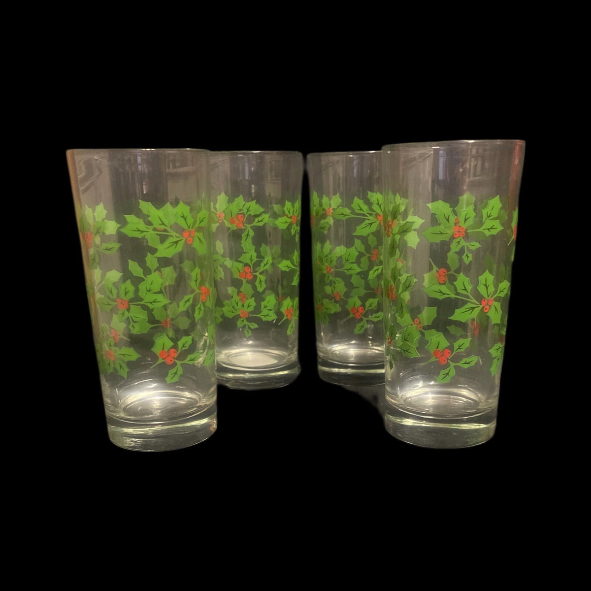 Greenbrier International 4-HOLLY BERRY Glasses Tea Water Juice 15.75 Fl. Oz