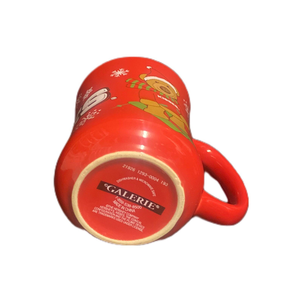 GALERIE Hershey KISSES Red Mug Christmas Skiing Bear Winter Snowflakes Tea Cup