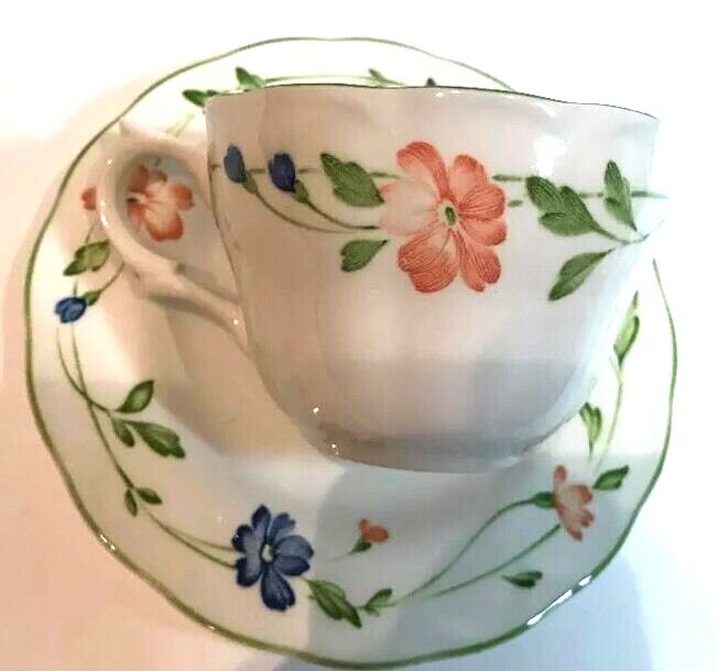 Nikko BORDEAUX 4-Cups 4 Saucers Provincial Designs Japan Blue Orange Flowers