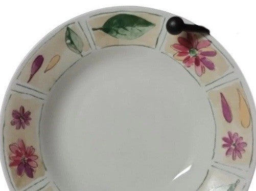 Set of 4 Gibson Designs Sabrina 8” D Coupe Soup Bowls Floral Petals Leaves Rim